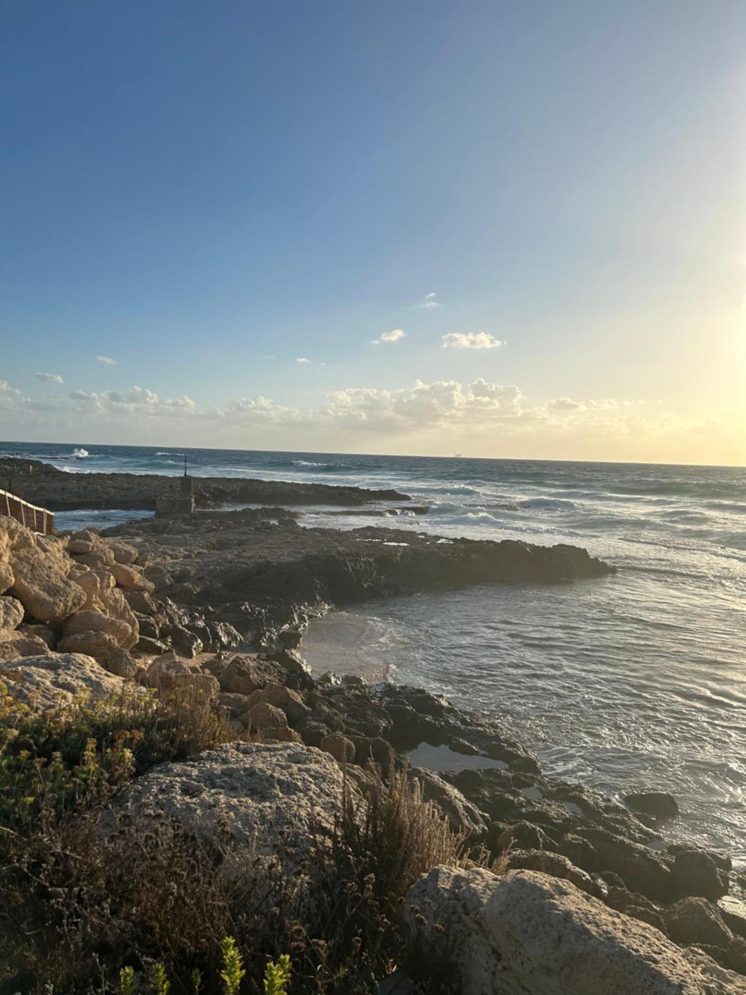 The Turquoise Suite On The Sea Trail, Atlit ภายนอก รูปภาพ